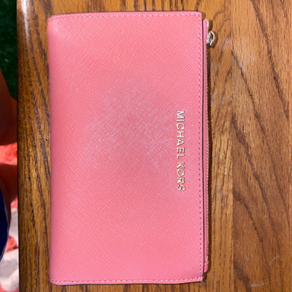 Authentic Michael Kors wallet/ wristlet